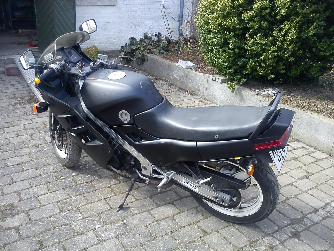 Honda vfr750f billede 2