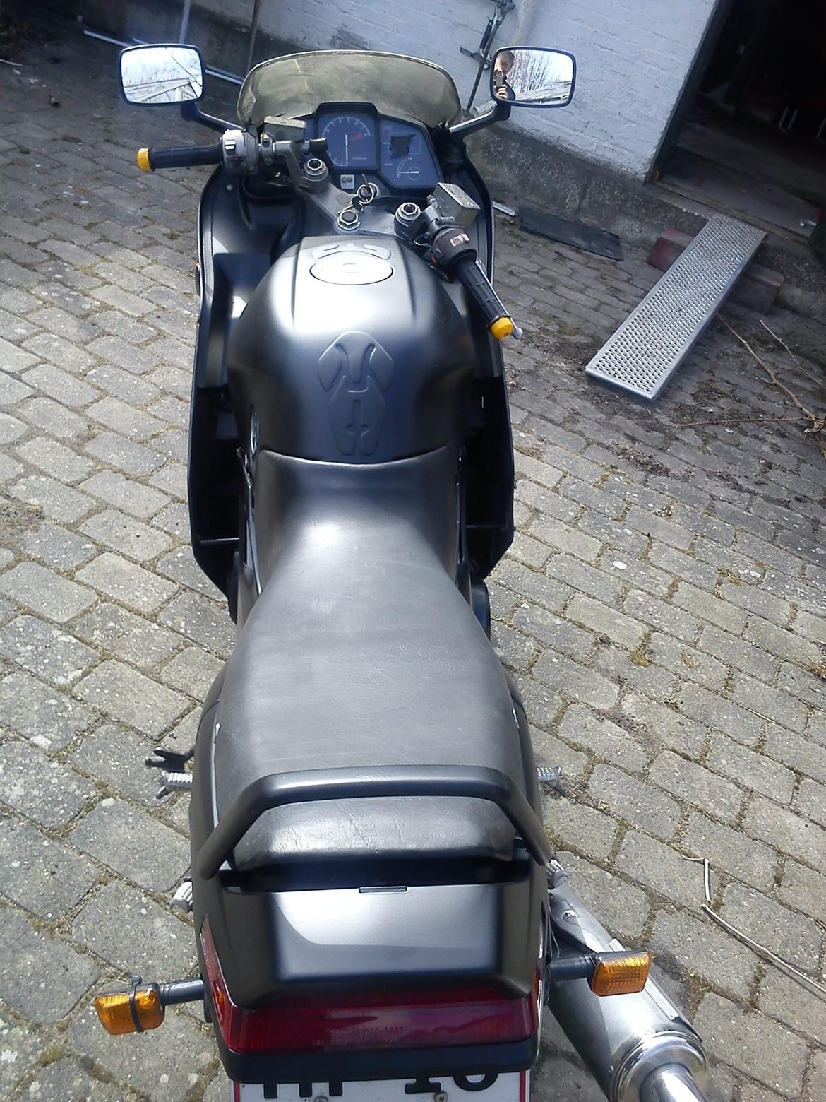 Honda vfr750f billede 5