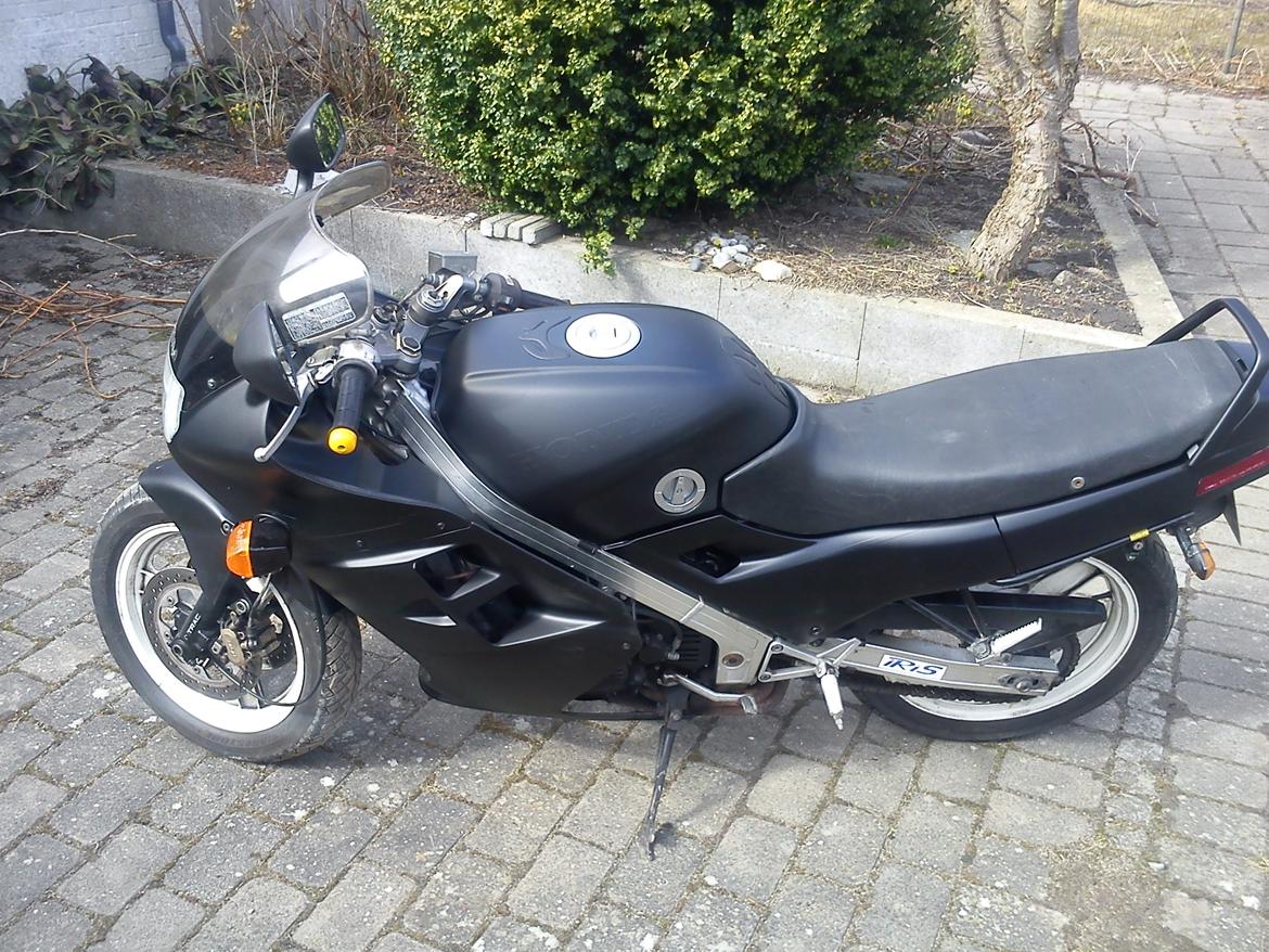 Honda vfr750f billede 7