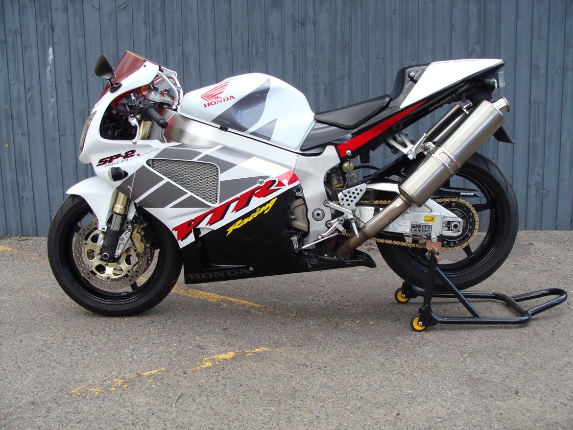 Honda VTR 1000 SP2 RC51 billede 11