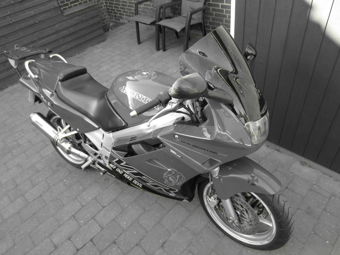 Honda VFR 750 F RC36-1 billede 4