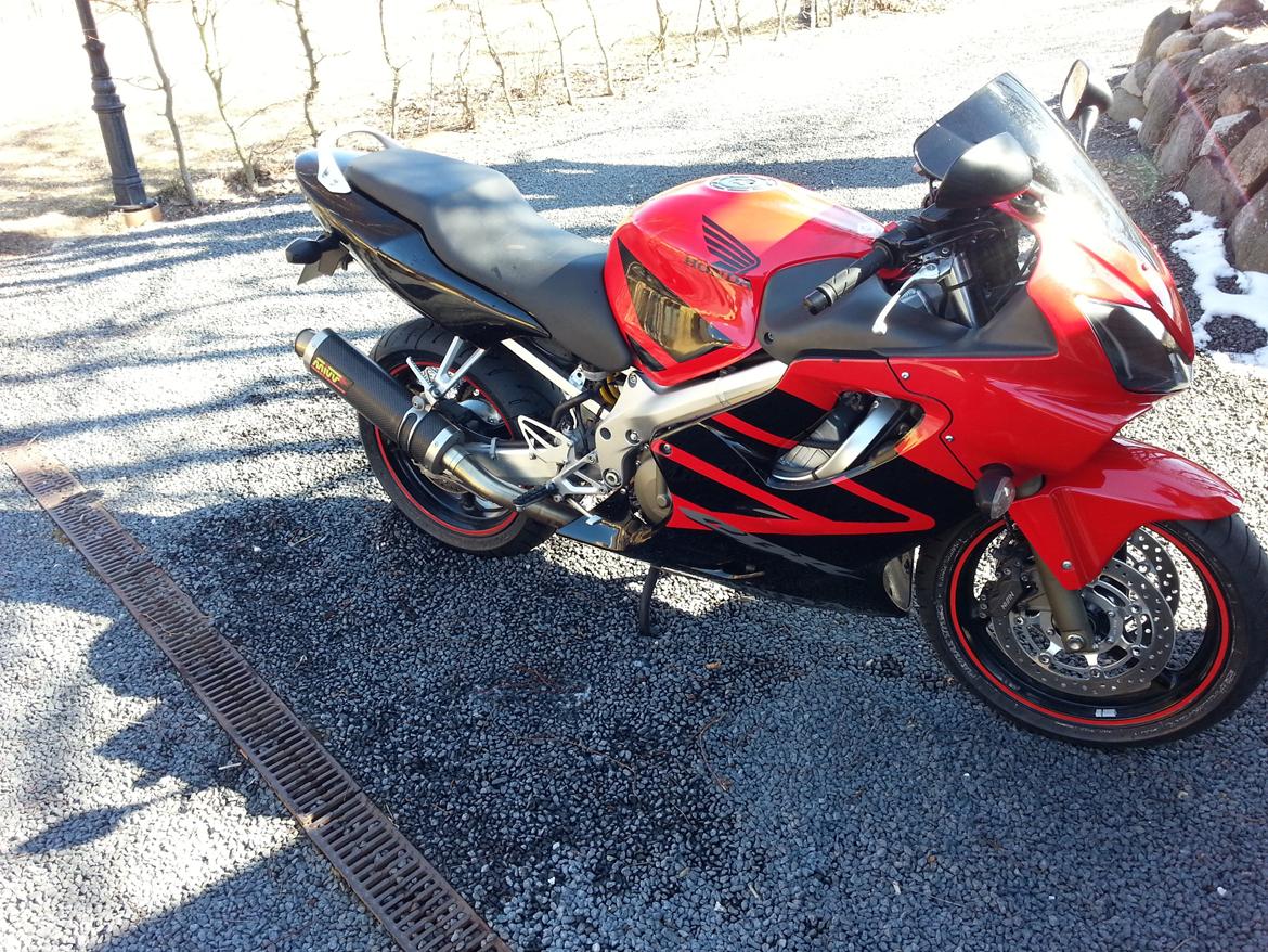 Honda CBR 600 F4i - Forårs vaskning + pudsning. billede 1