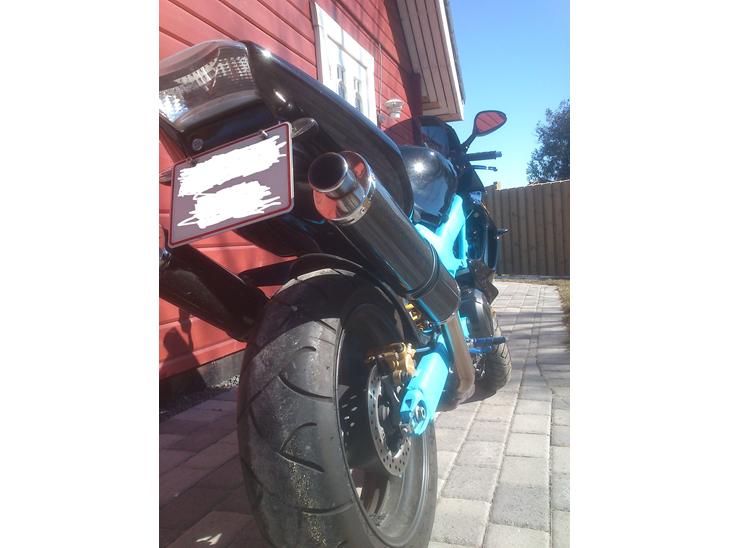 {{currentPhoto.altText}} billede {{currentPhoto.number}}