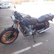 Honda 750 f2