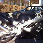 Suzuki gsxr 400