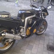 Suzuki Gsxr 400