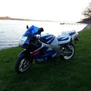 Suzuki Gsxr 750