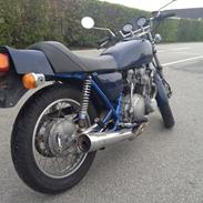 Suzuki GS 550