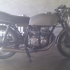 Honda CB 400 four