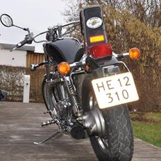 Suzuki Intruder VS800