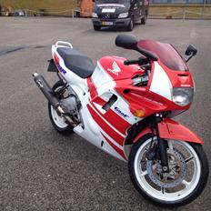 Honda CBR 600 F2