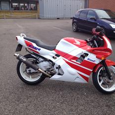 Honda CBR 600 F2