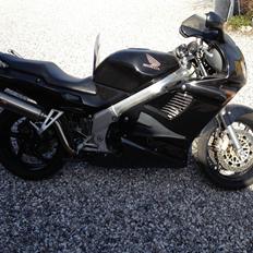 Honda vfr 750F
