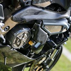 Aprilia RSV 1000 Tuono