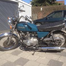 Suzuki GS 400