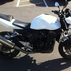 Kawasaki Z750