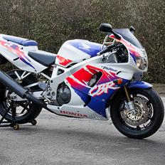 Honda CBR 900 RR FireBlade SC28