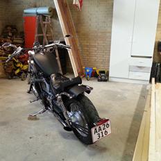 Suzuki Intruder Vs750