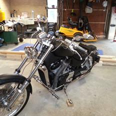 Suzuki Intruder Vs750