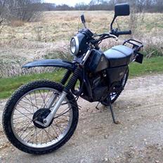 Suzuki TS 185 *SOLGT*