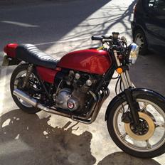 Suzuki GS750
