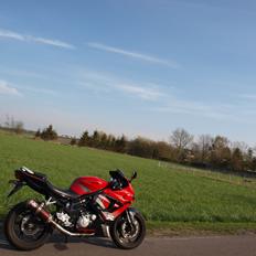 Hyosung GT650R