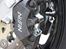 Honda CBR 900 RR FireBlade SC28 -  2 stk. fast ophængte 4-stemplede Nissin kalibre med tilhørende 296 mm skiver med halvflydende ophæng.