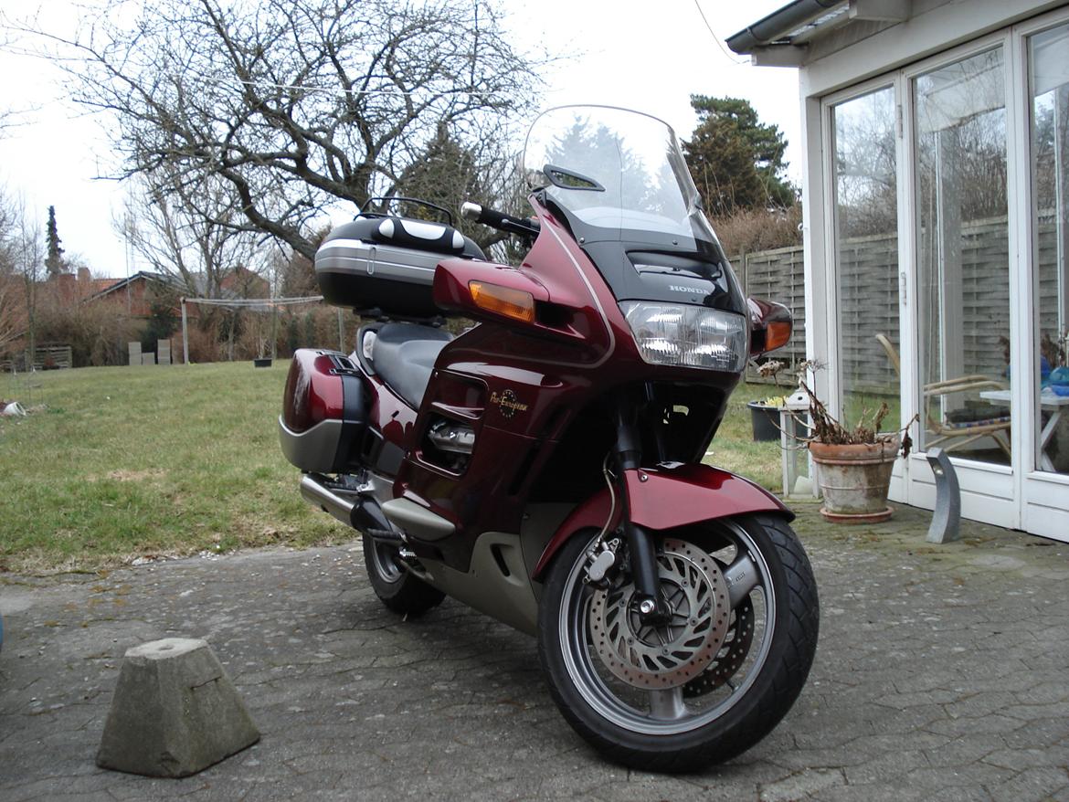 Honda ST 1100 Pan European (solgt) billede 1