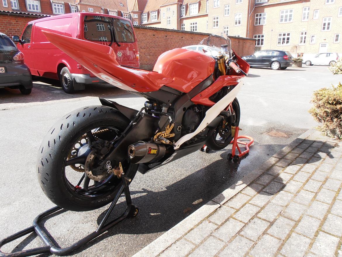 Yamaha R6 Superstock billede 3