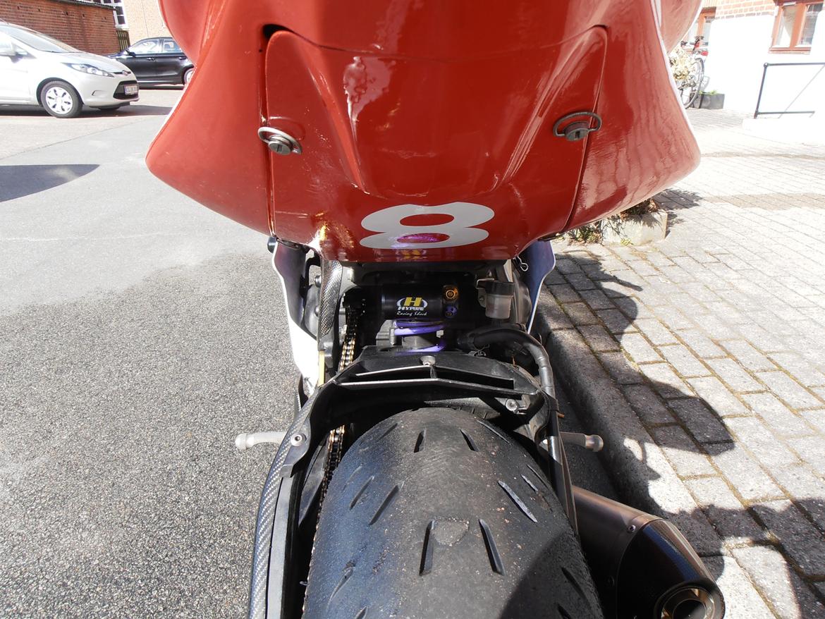 Yamaha R6 Superstock billede 4