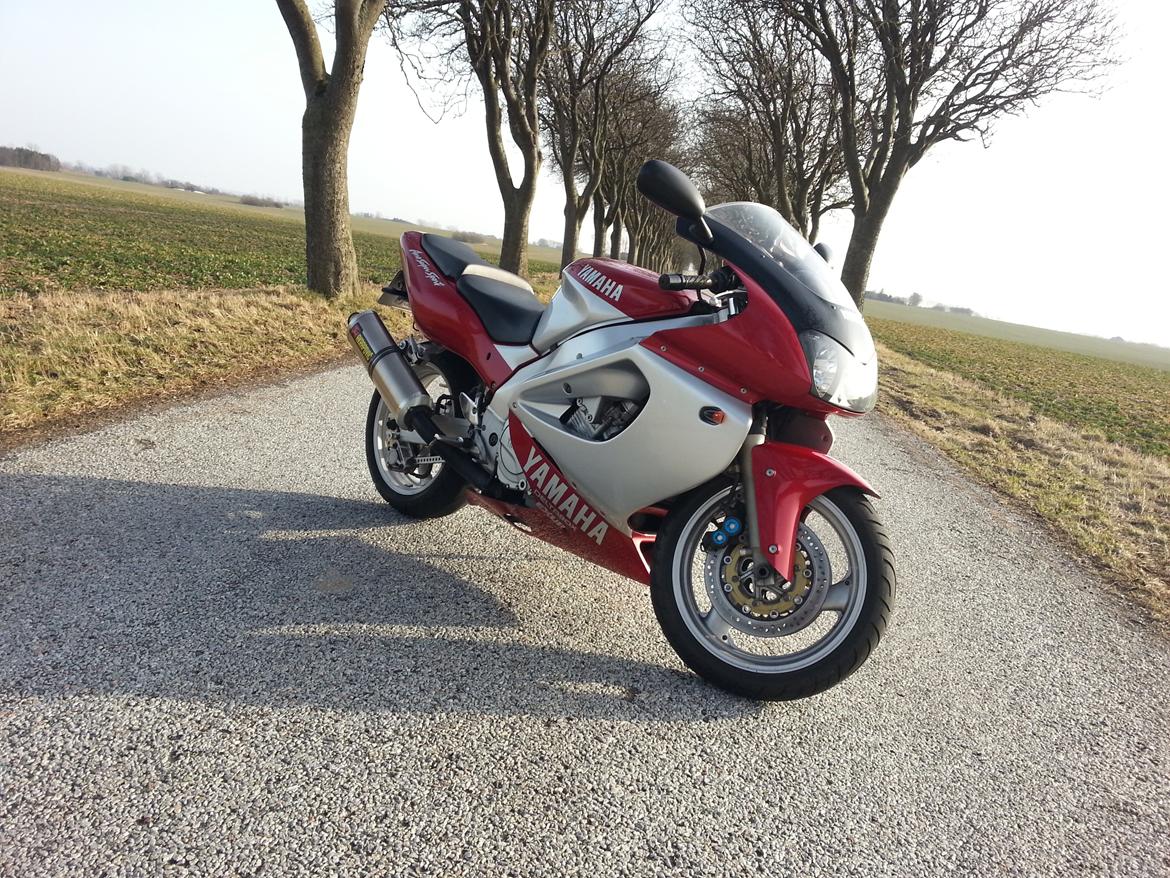 Yamaha YZF1000R billede 3