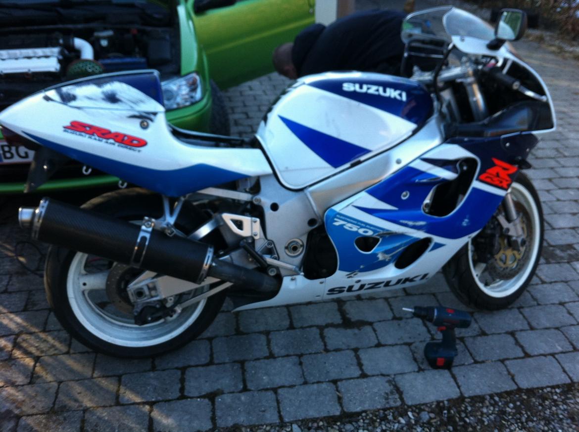 Suzuki GSX-R 750 SRAD - Før renovering billede 7