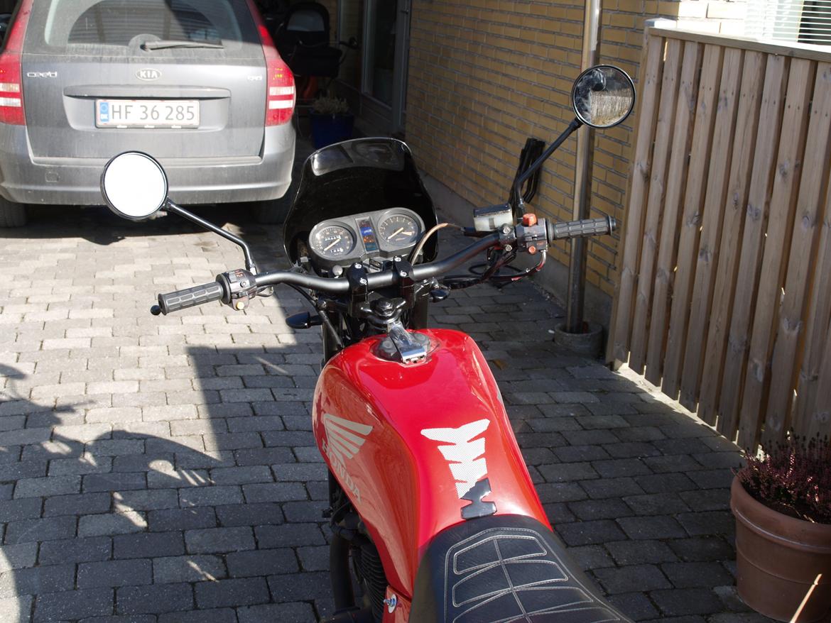 Honda CB 400N billede 4