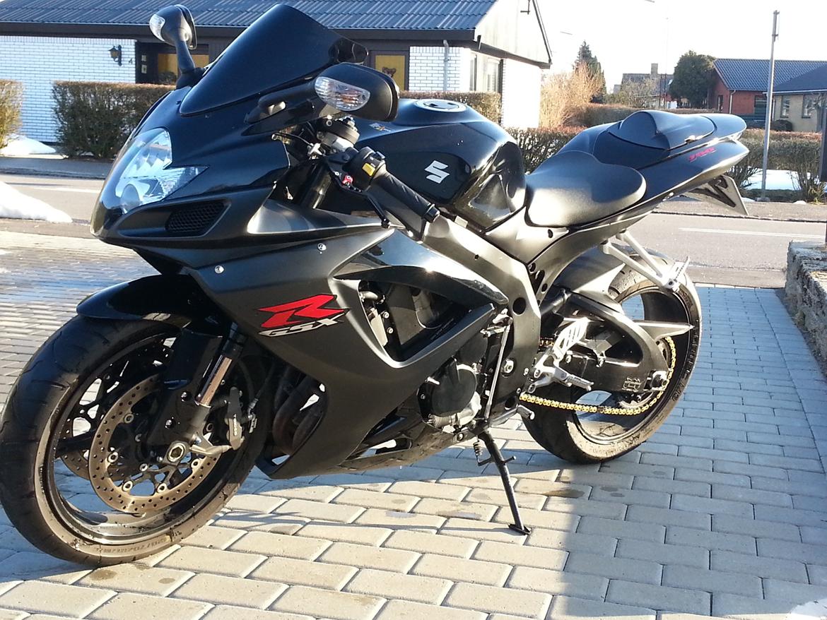 Suzuki Gsx-r 750 K7 billede 1
