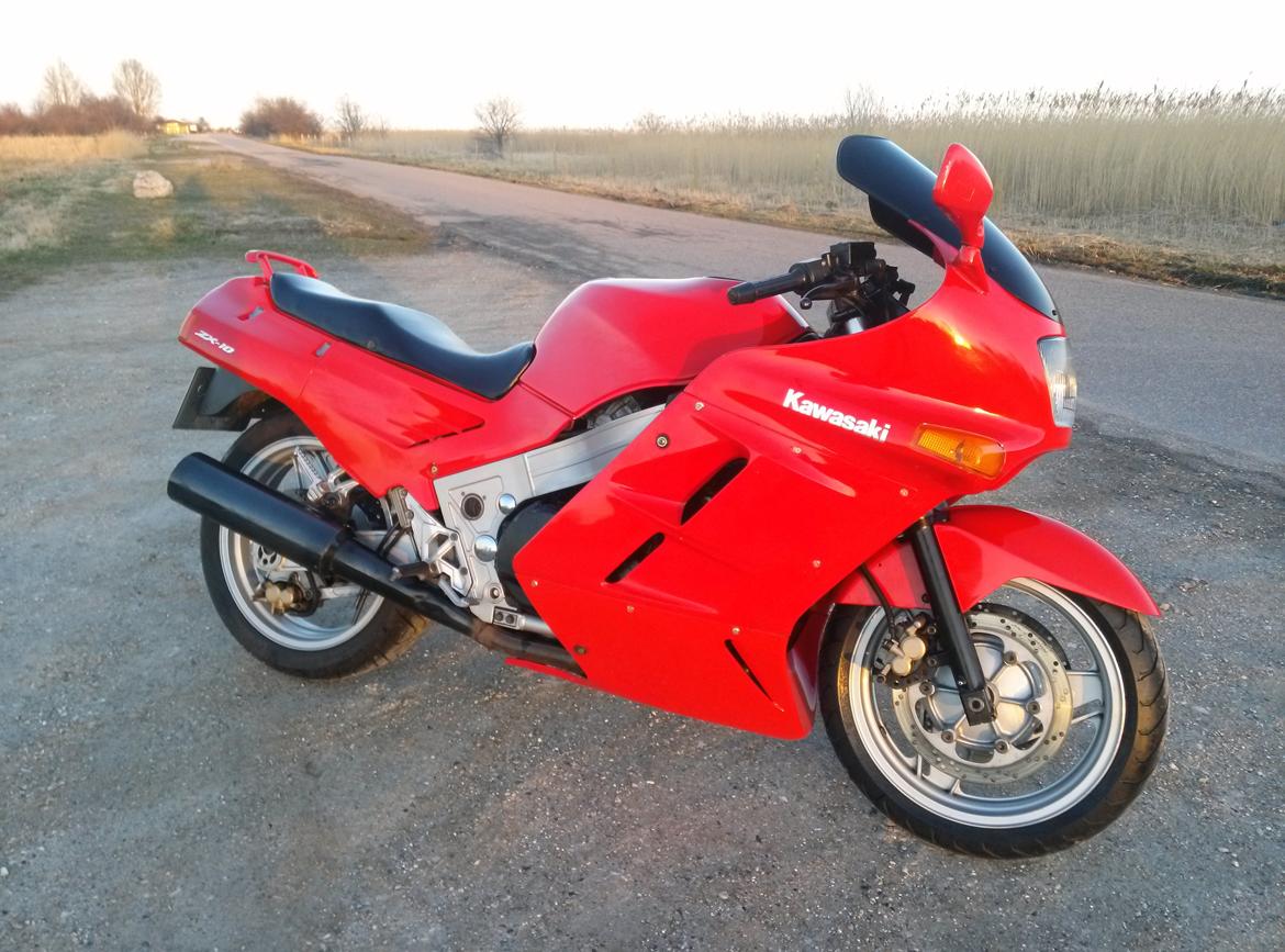 Kawasaki ZX10 billede 10