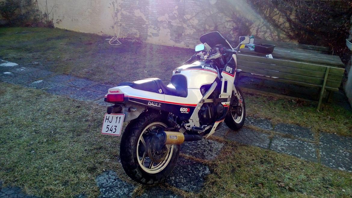 Kawasaki Gpz 600R - Pt. Forår 2013, nyt udstødningssystem, Guldfarvet Sebring fra en gpz 750, ombygget billede 1