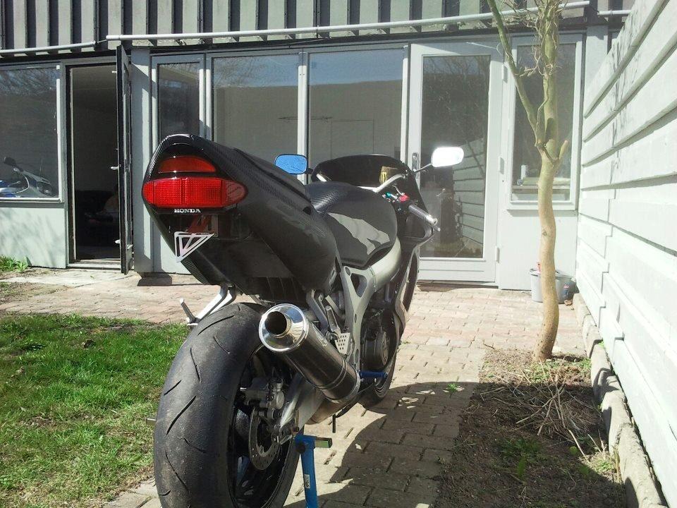 Honda CBR 900 RR-X billede 3