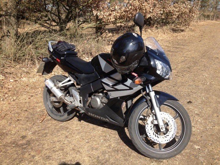 Honda CBR 125 r billede 3