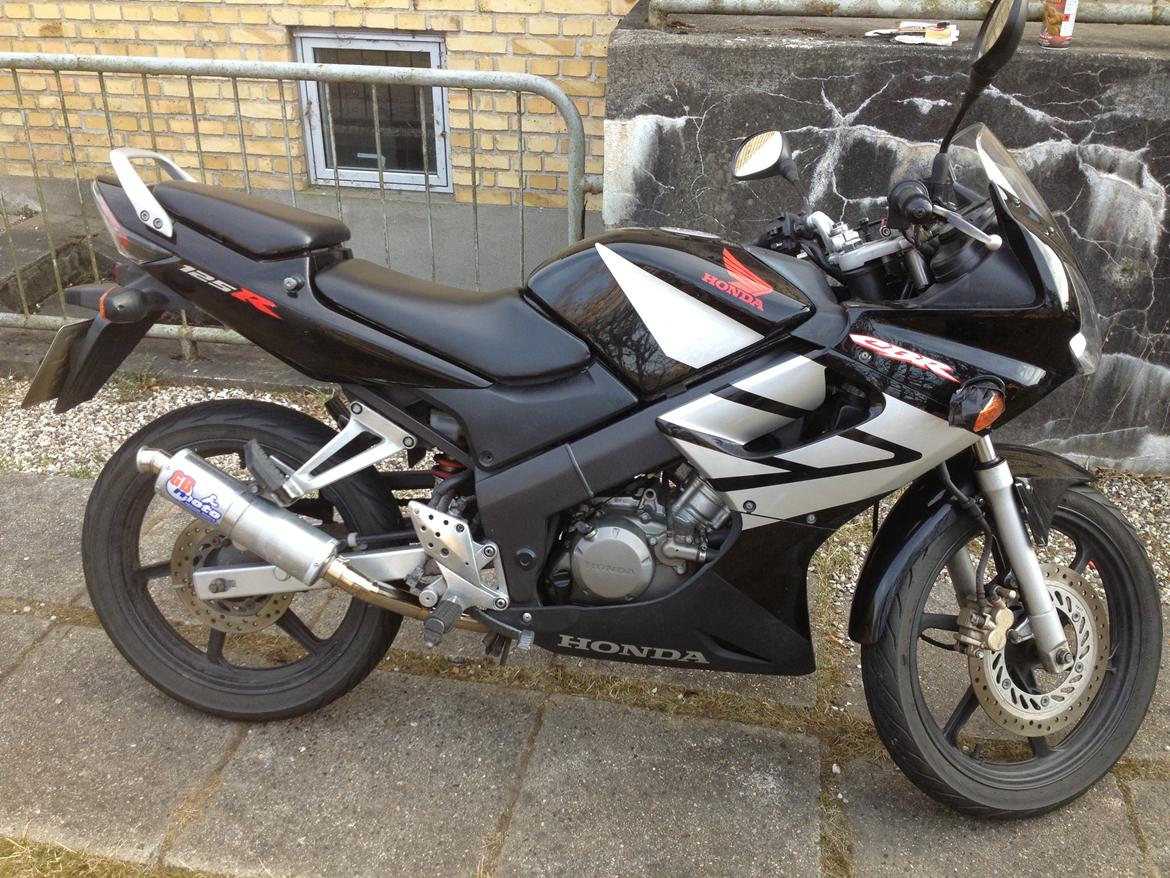 Honda CBR 125 r billede 4