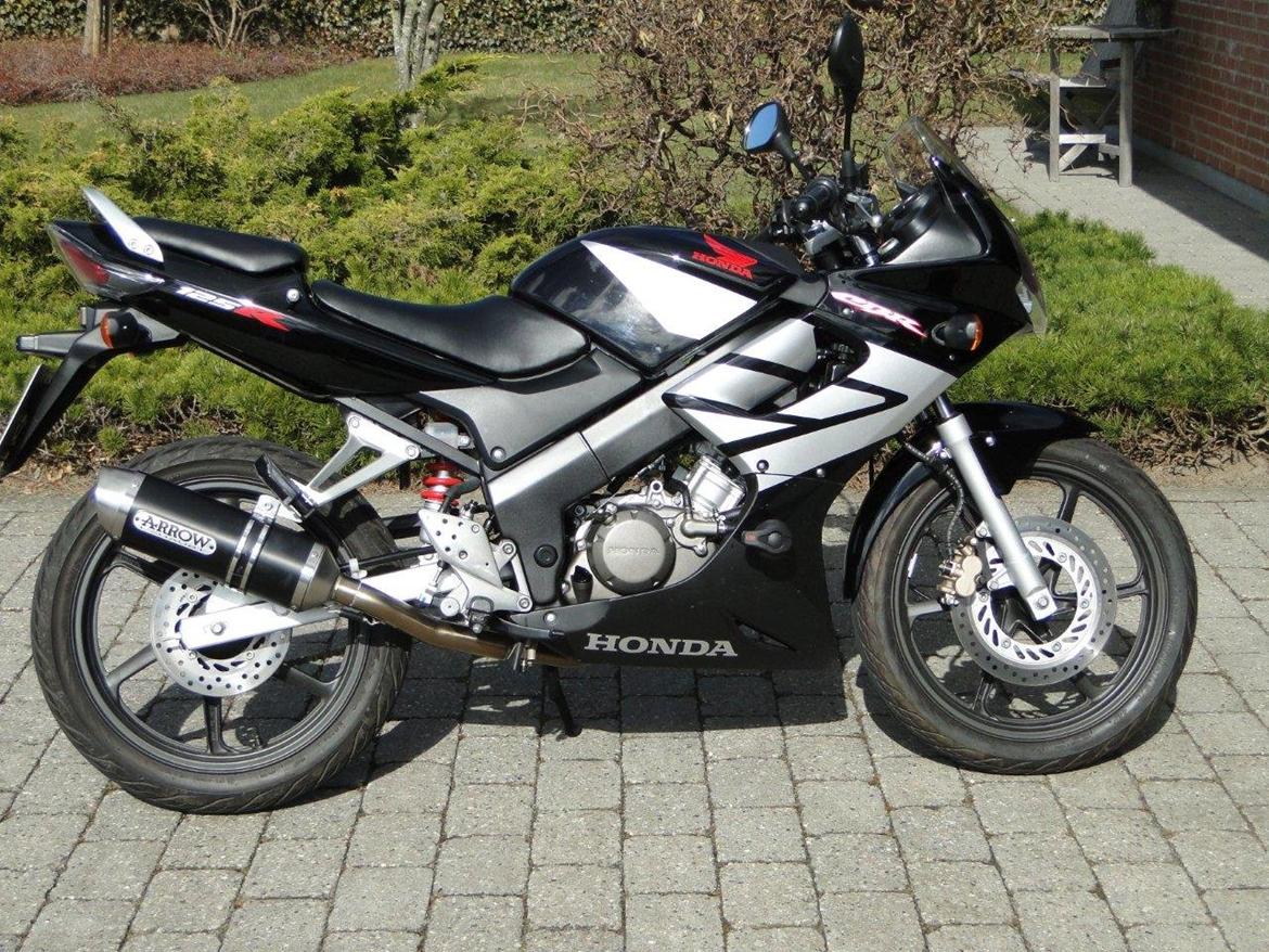 Honda CBR 125 R billede 1