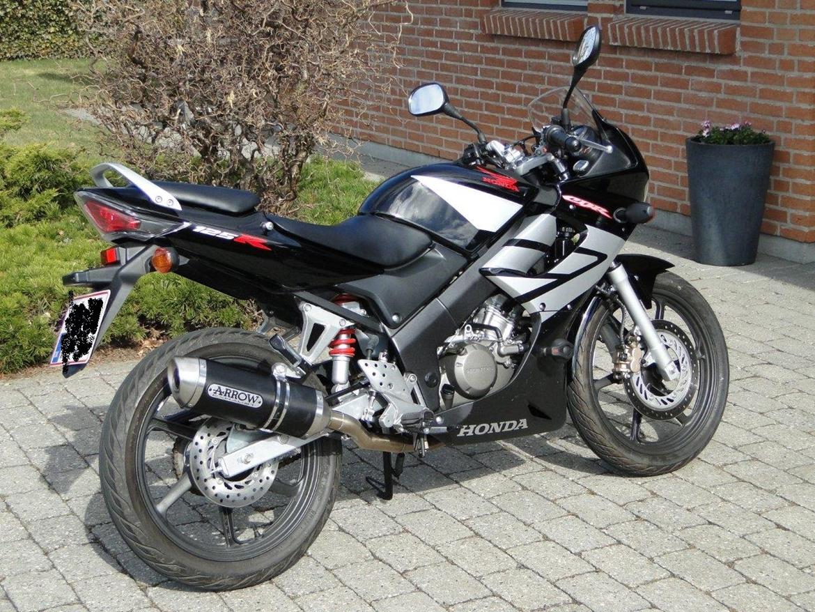 Honda CBR 125 R billede 2