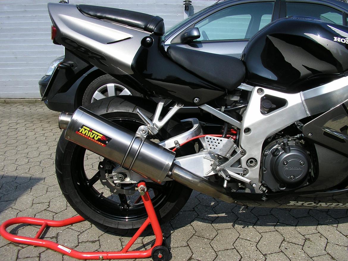 Honda CBR 900 RR Fireblade billede 4
