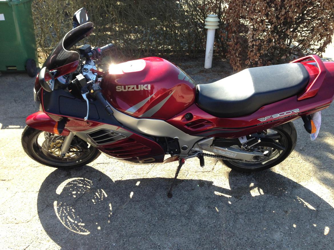 Suzuki RF900R billede 7