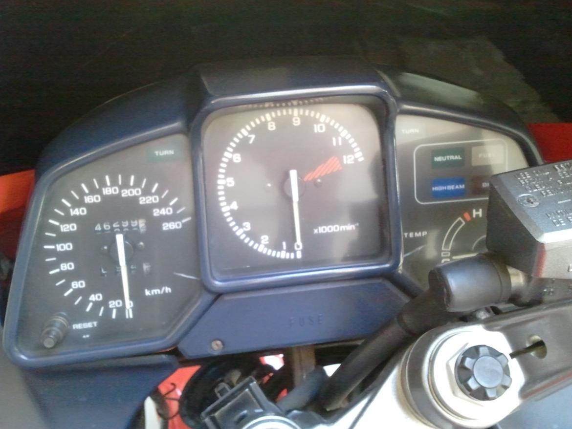 Honda vfr 750 f (solgt) billede 9