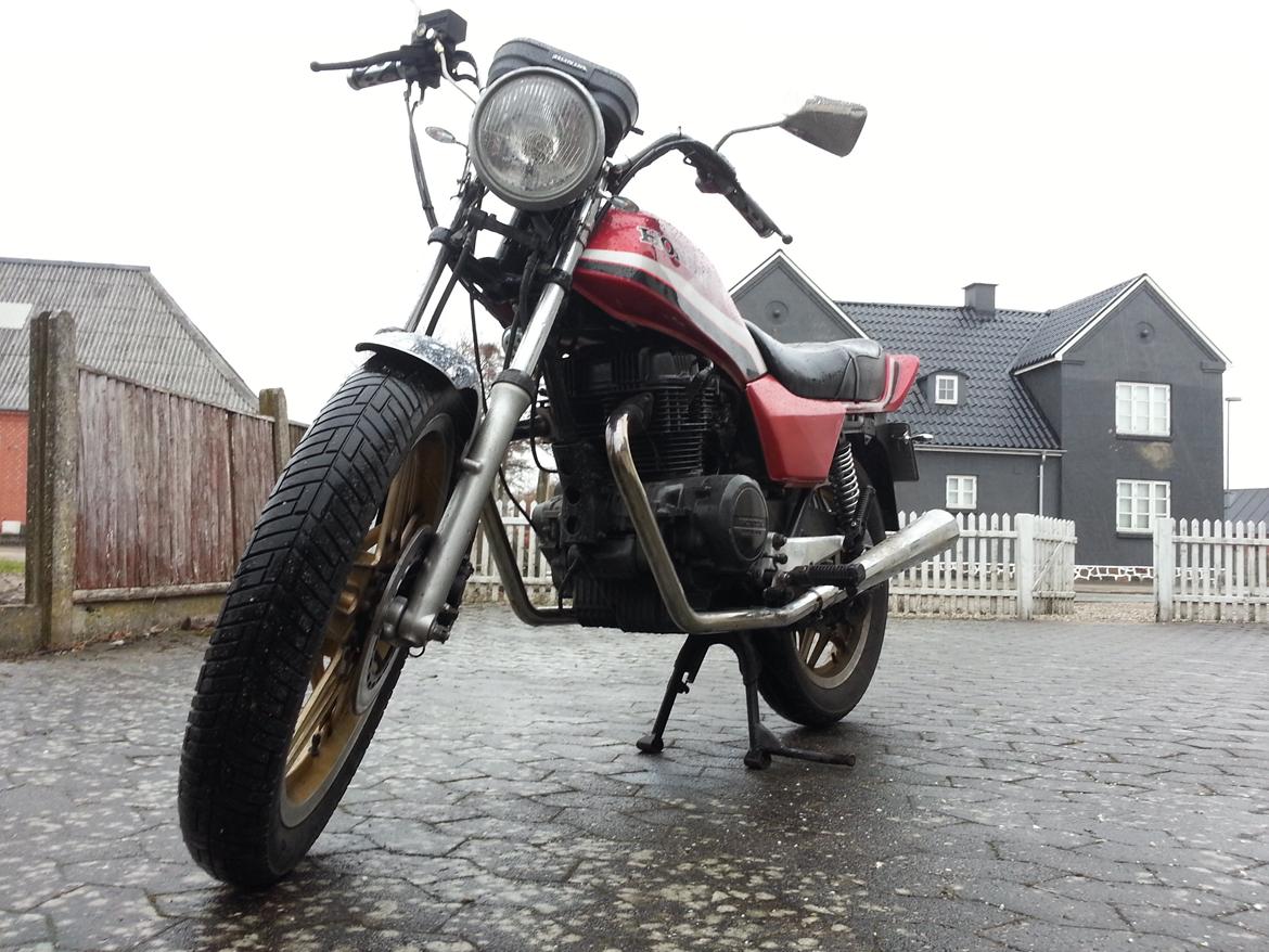 Honda CB 400 N billede 4