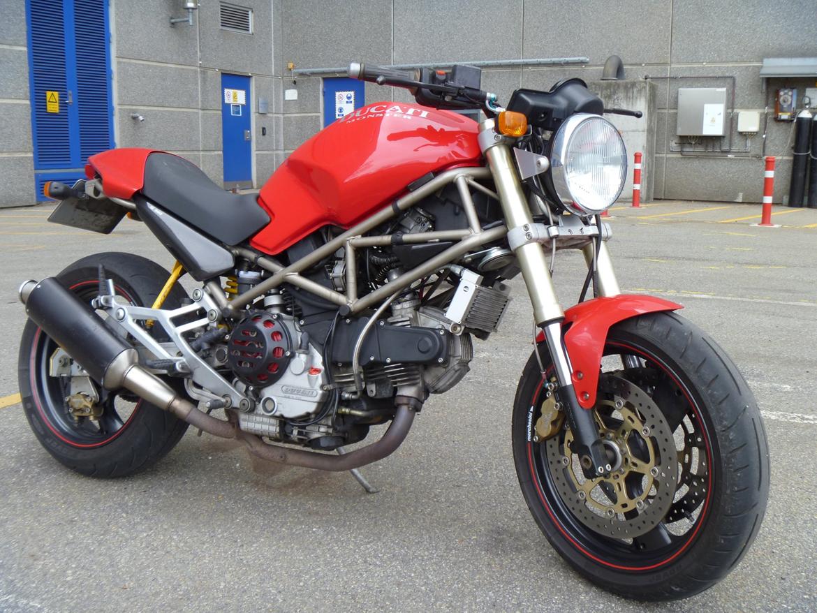 Ducati Monster 900 billede 4