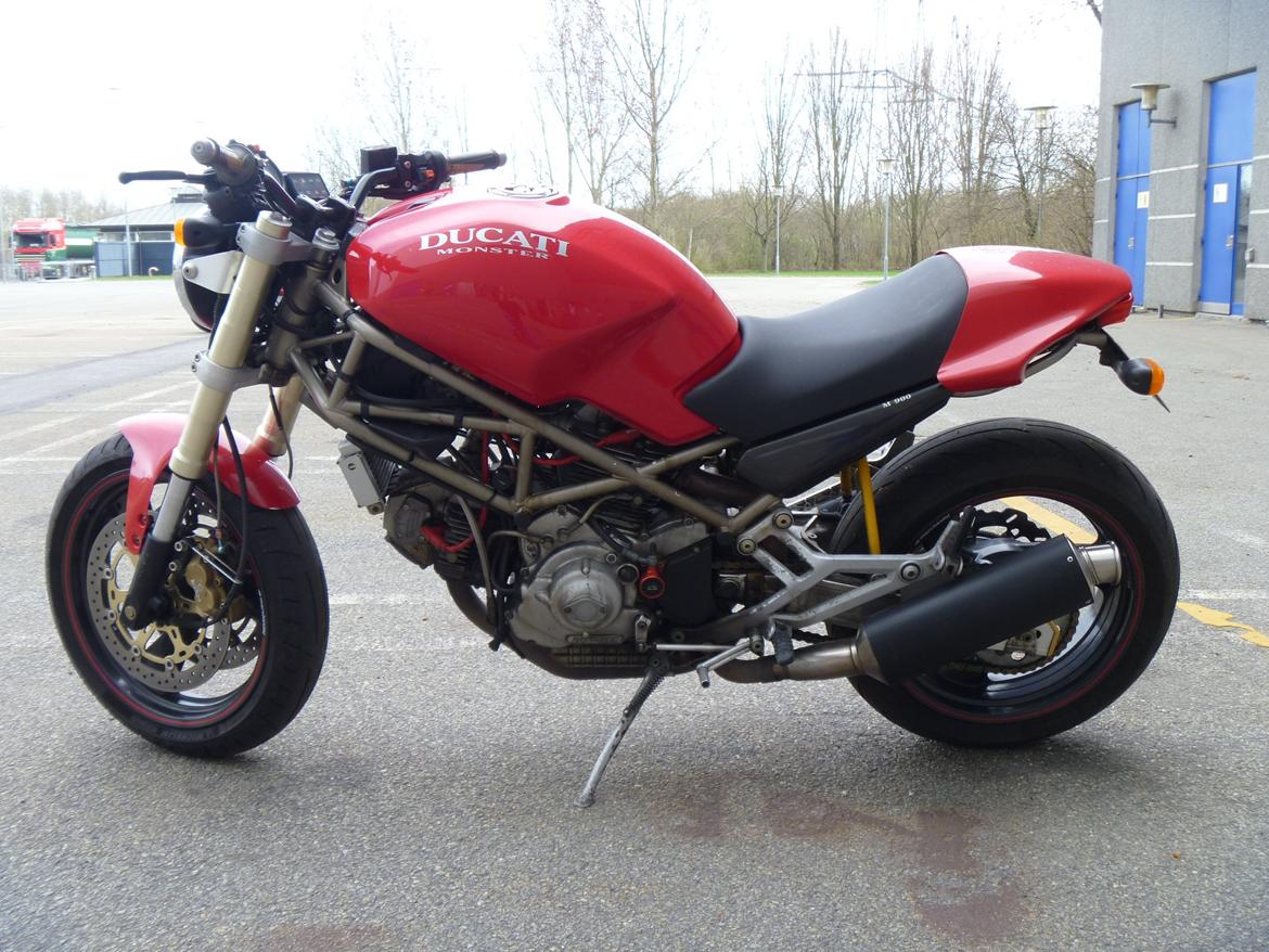 Ducati Monster 900 billede 6