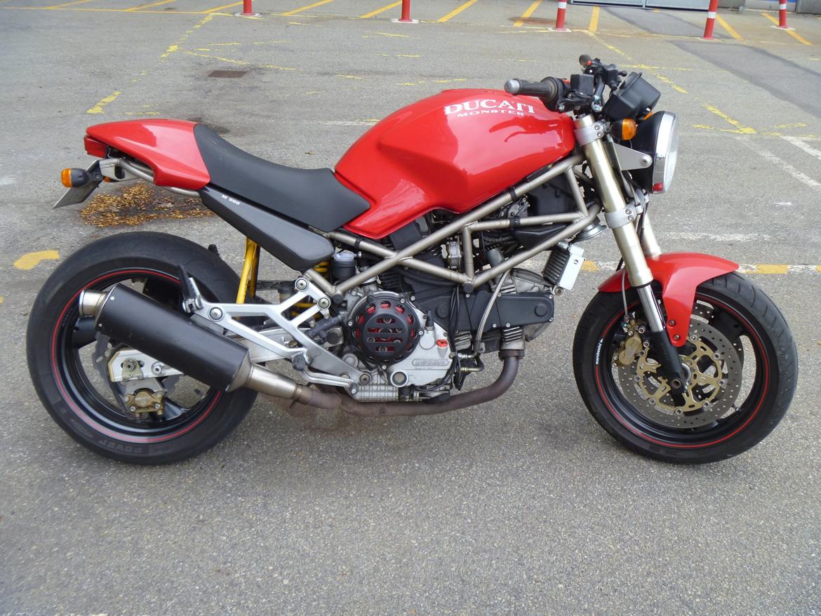 Ducati Monster 900 billede 3