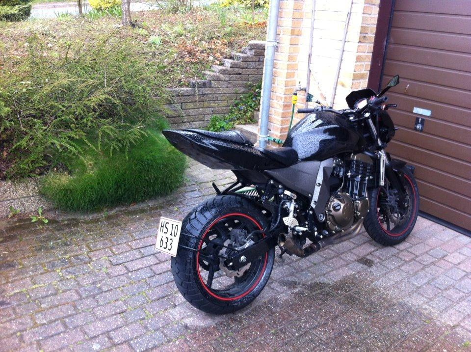 Kawasaki Z750 - lidt forskellige muligheder for nummerpladen er jo ikke en dårlig ting :) billede 11