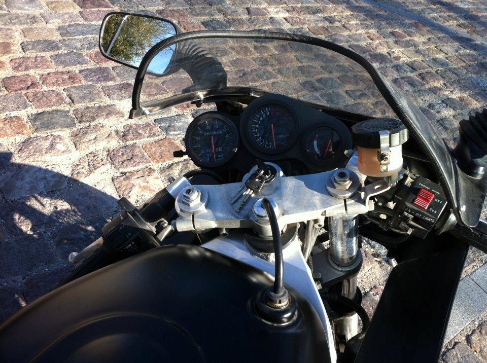 Suzuki gsxr 400 billede 4